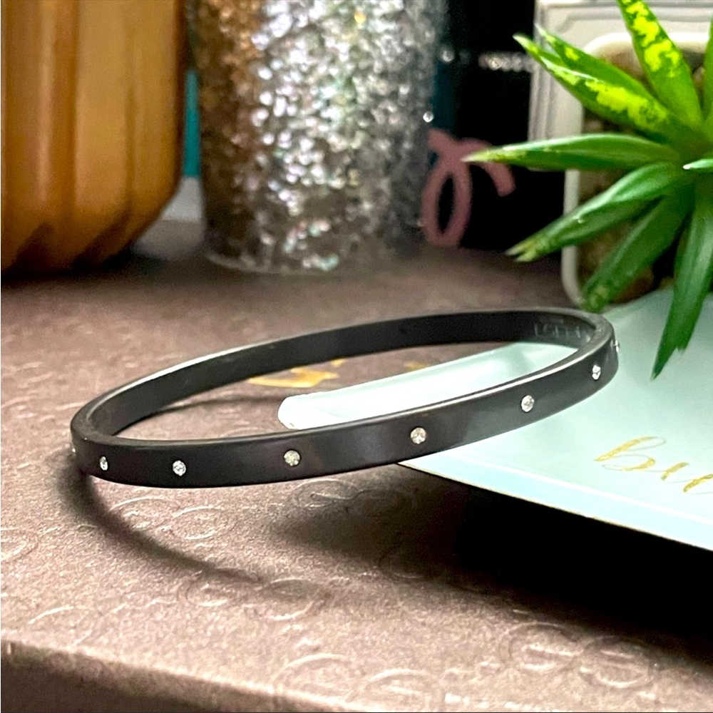 ❤️ANN TAYLOR LOFT❤️BLACK /CRYSTAL BANGLE BRACELET